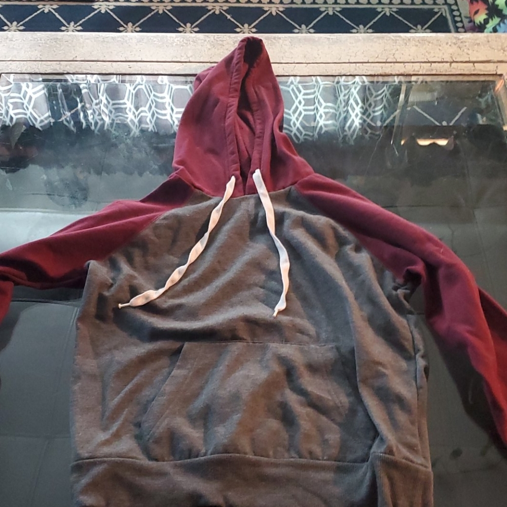 Marron and gret hoodie